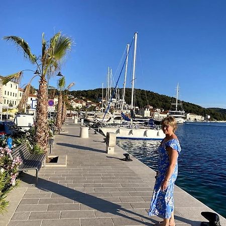 Beach & Old Town Rogoznica  Exterior photo